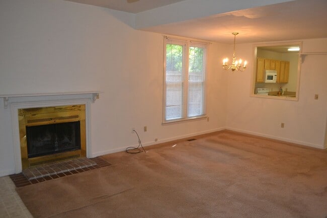 Foto del edificio - 109 Clemson St