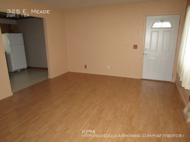 Foto del edificio - 325 E Meade St