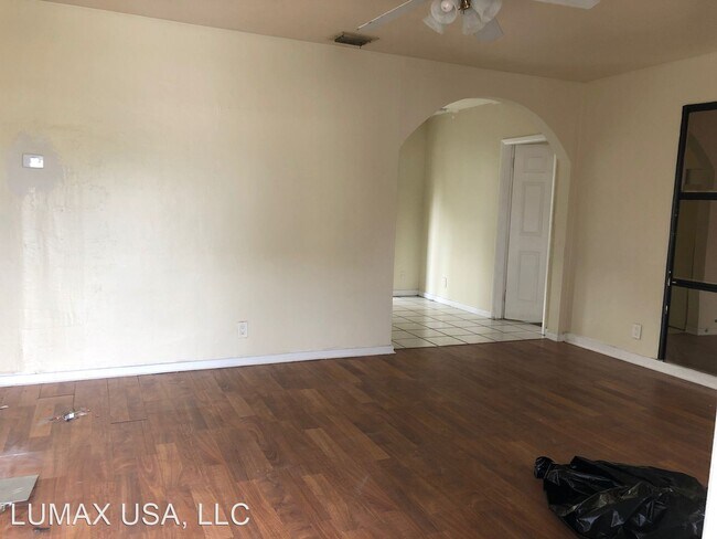 4 br, 1 bath House - 1306 NW 11 COURT photo'