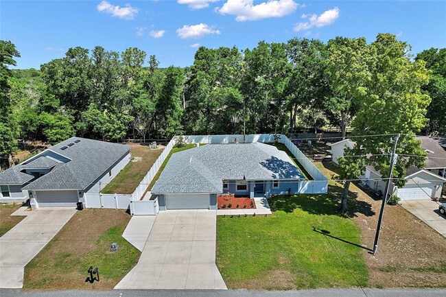Building Photo - 8387 SE 155th Pl