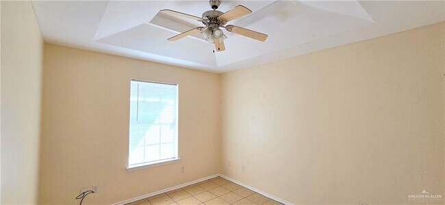 Foto del edificio - 1302 W Prosperity Dr