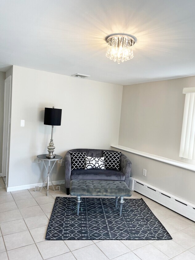 36 2nd Ave Unit A, East Rockaway, NY 11518 Apartments in East Rockaway, NY