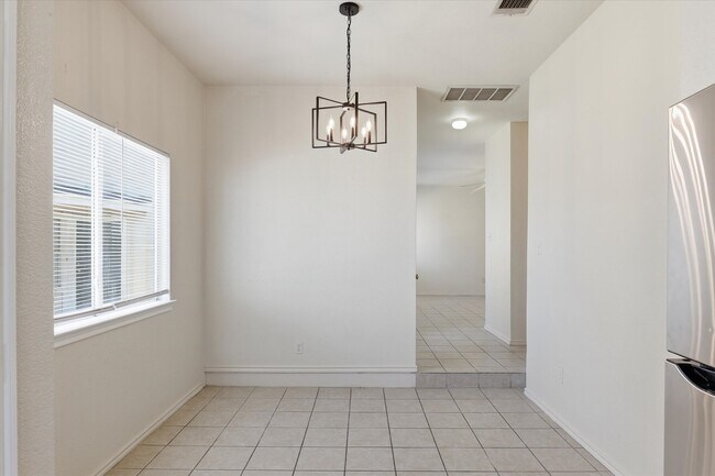 Foto del edificio - 885 Sagewood Trail