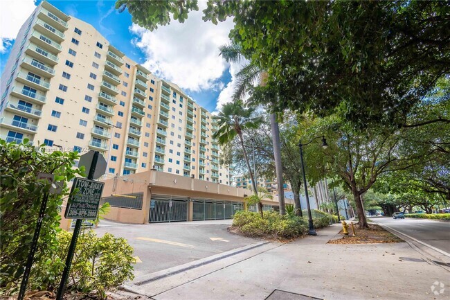 Building Photo - 3500 Coral Way