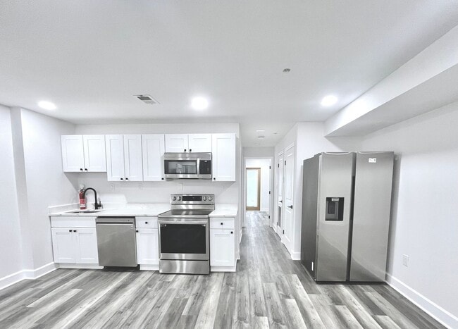 Building Photo - 1510 10th St NW