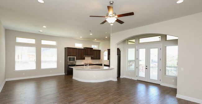 Building Photo - 5108 Alonso Dr