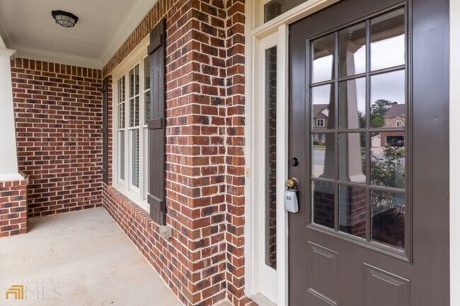 Building Photo - 6250 Stillwater Pl
