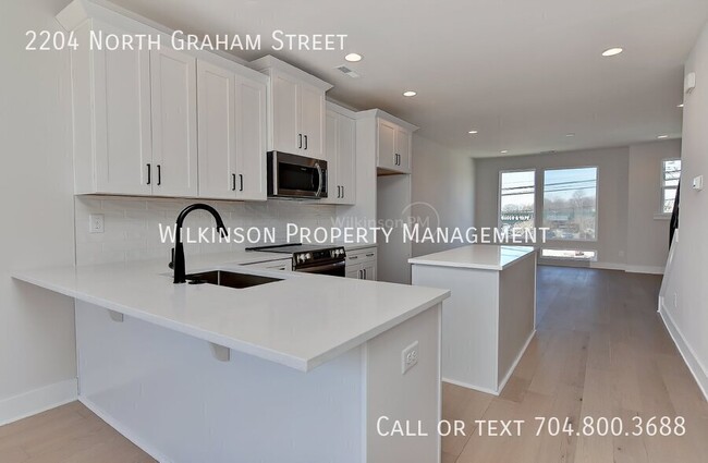 Building Photo - Luxury Urban Living 3-bed 3.5-bath NODA