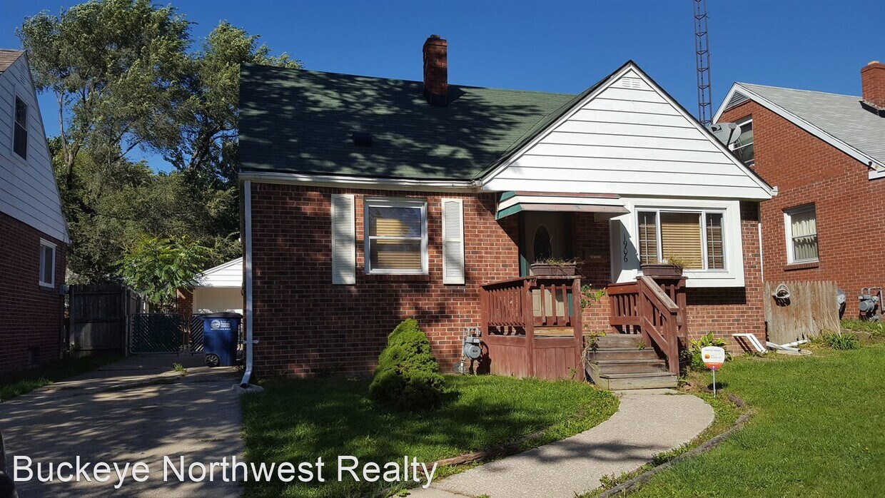 3 br, 1.5 bath House 1906 Glencove Dr House Rental in Toledo, OH