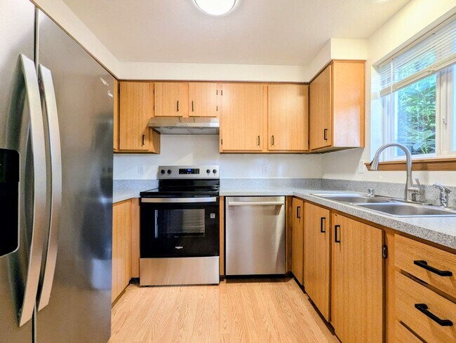 Foto del edificio - 3Bd/1.5ba Lake Stevens Duplex