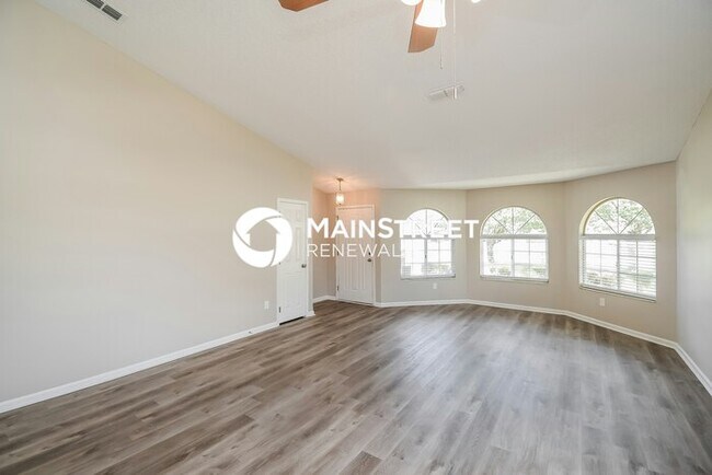 Foto del edificio - 3 Bedroom Pet-Friendly Home in JACKSONVILLE, FL with Main Street Renewal