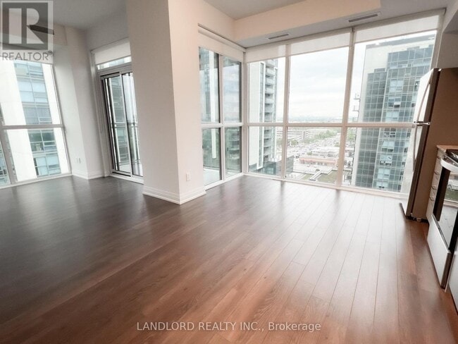 Building Photo - 10-1210 Meadowglen Pl