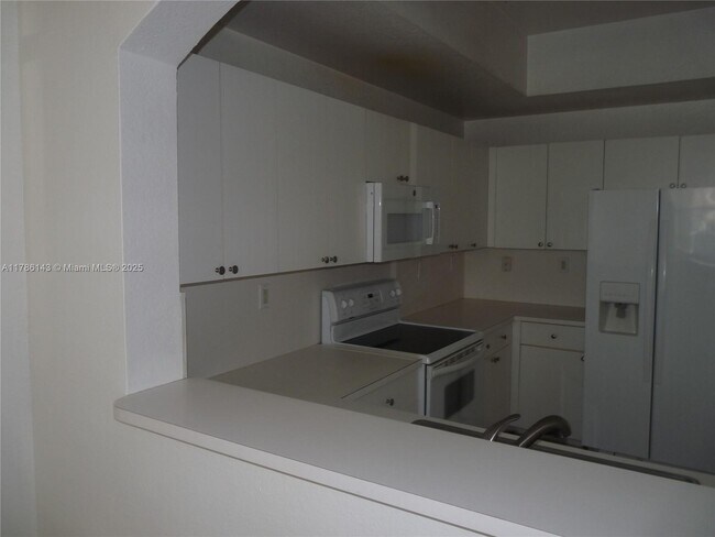 Foto del edificio - 8980 W Flagler St