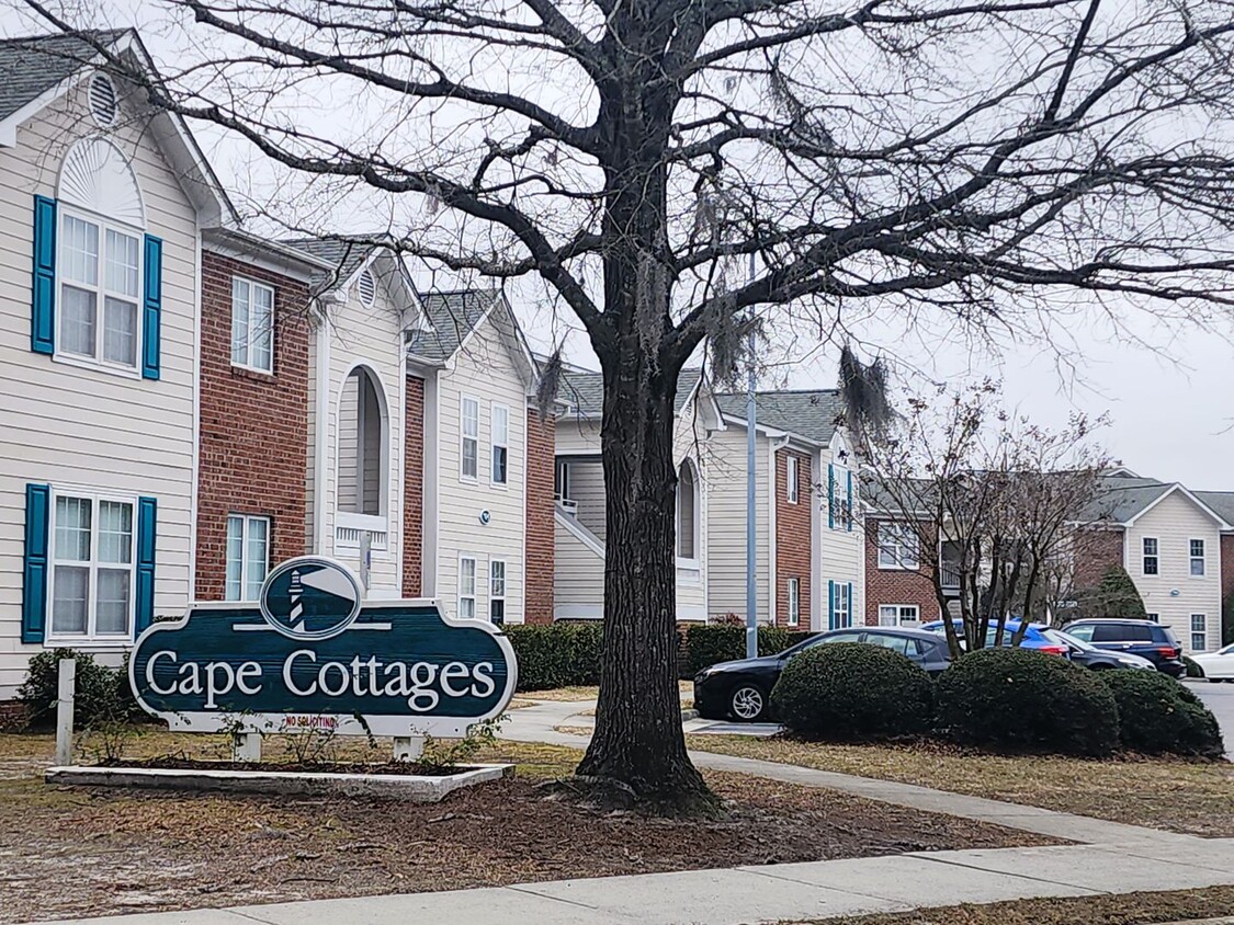 Primary Photo - CONDO WITH AMENITIES - POOL VIEW!!!