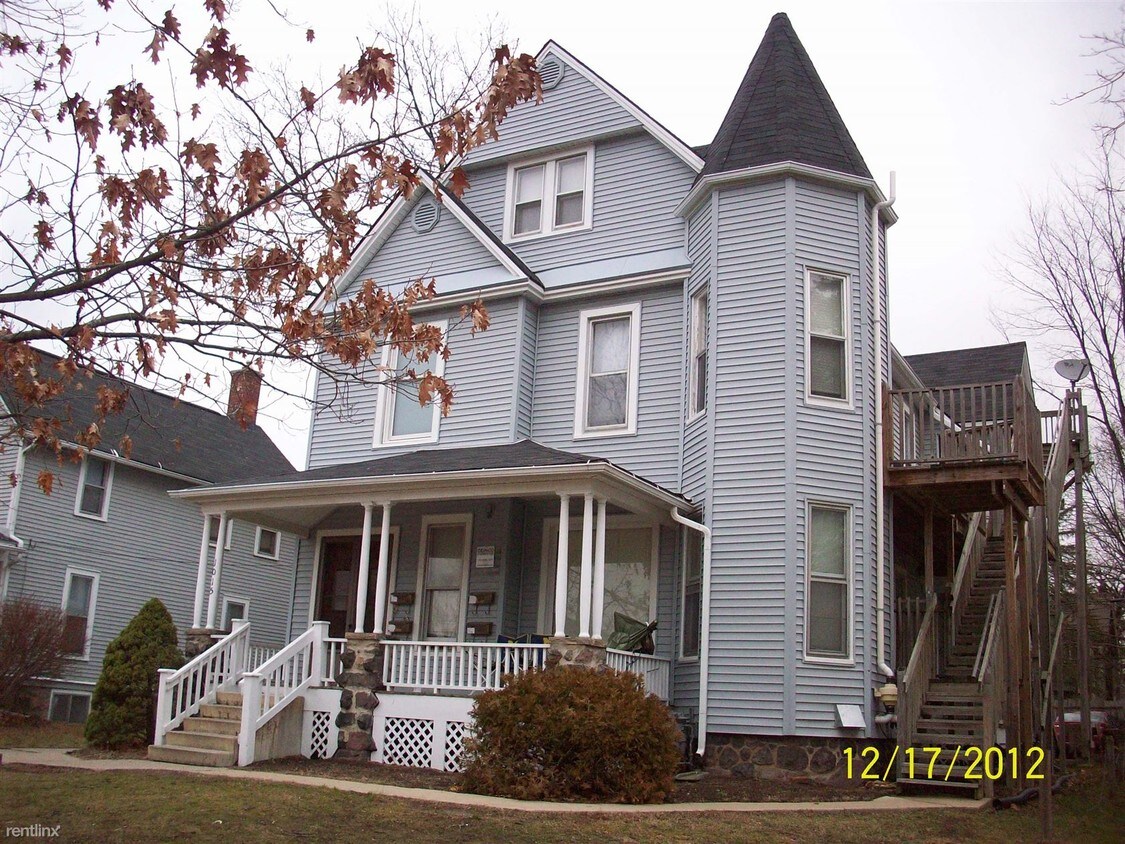 Primary Photo - 1015 Packard St