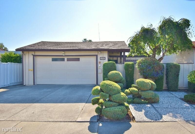 Primary Photo - 2 br, 1 bath House - 2380 Goldcrest Cir