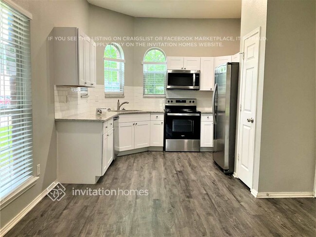 Foto del edificio - 3816 Sycamore Ln