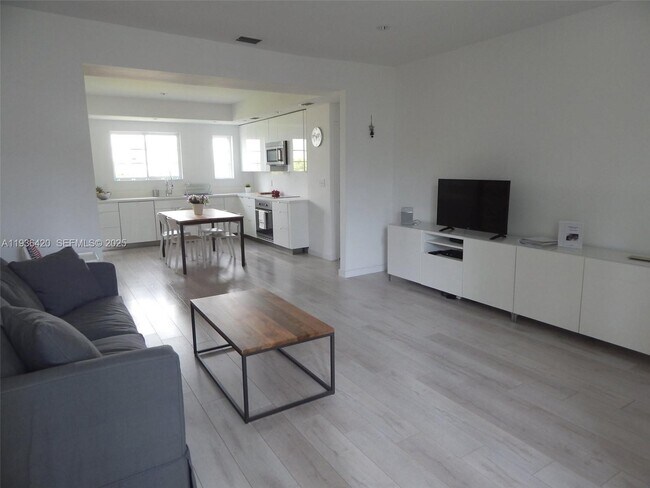 Foto del edificio - 831 10th St