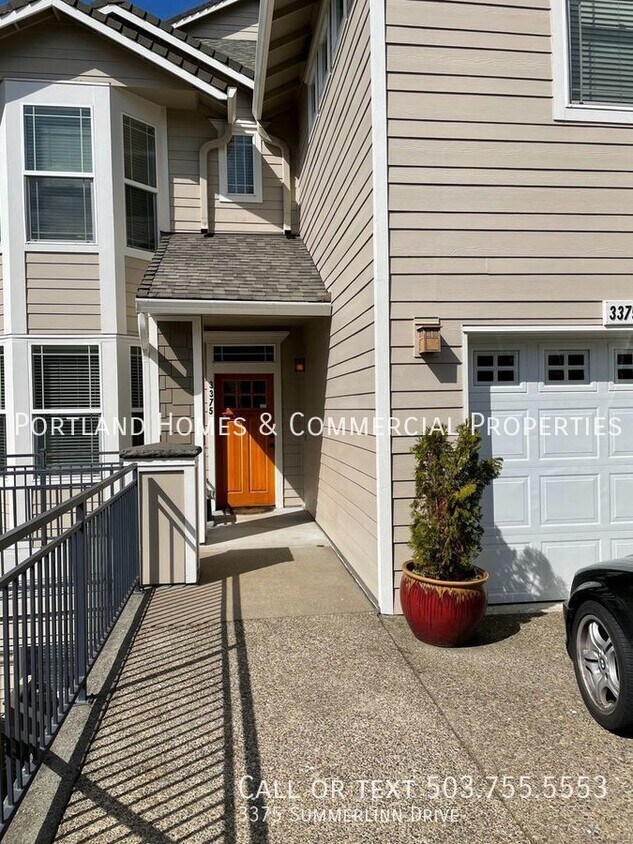 Primary Photo - 3 Bed Townhome in West Linn- Gated Communi...