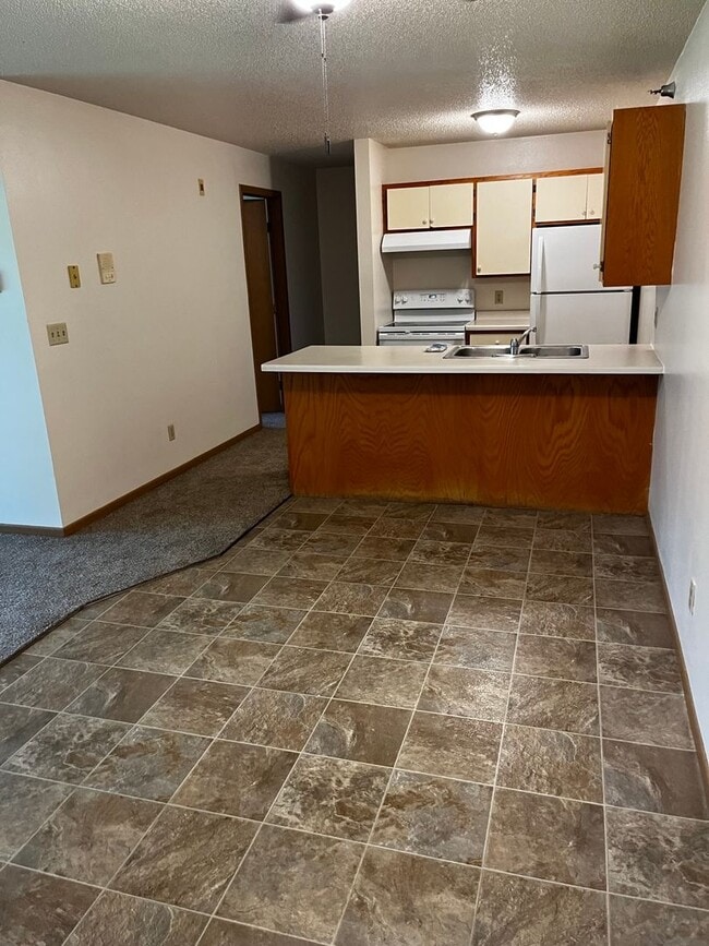 Interior Photo - Lincoln Pointe