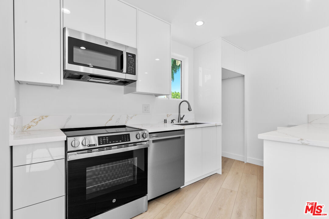 Foto principal - 10941 Christine Way