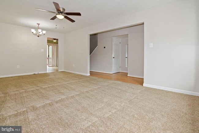 Building Photo - 1467 Chatham Ct