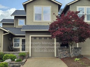 Building Photo - 10225 SE Bristol Ln
