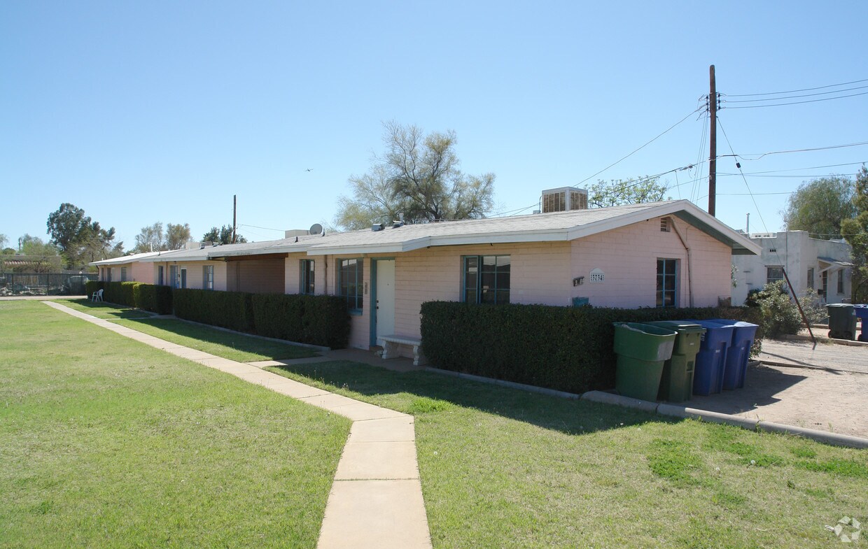 Building Photo - 3734-3740 E Pima St