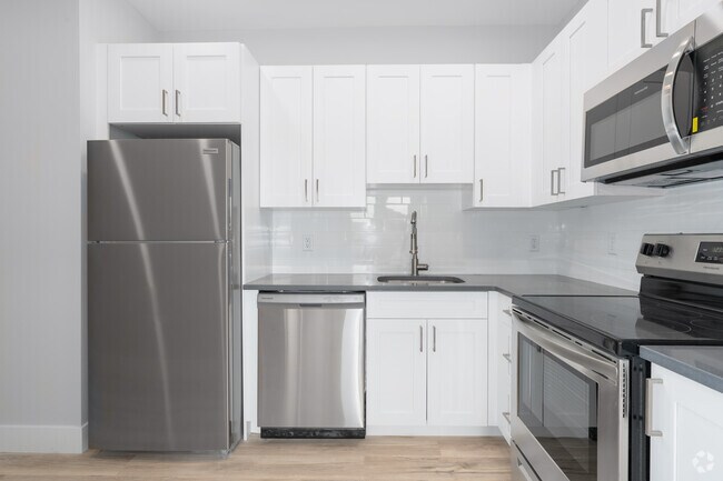 3HAB, 3BA - 870SF - Ludlow 43