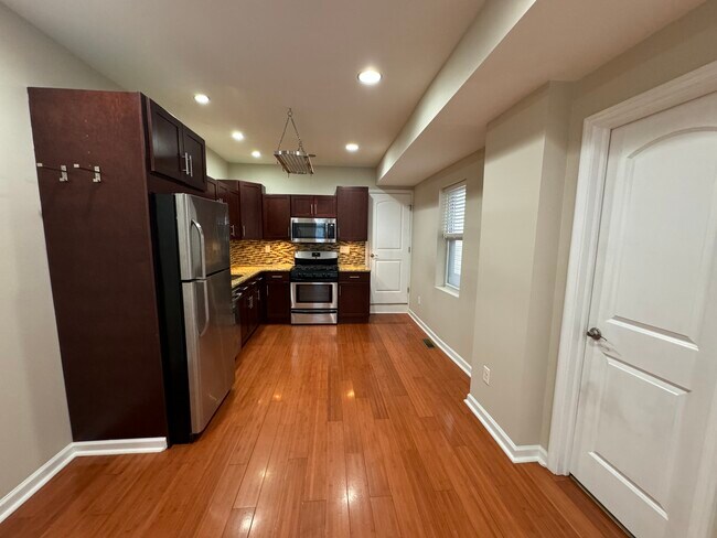 Foto del edificio - 2627 E Huntingdon St