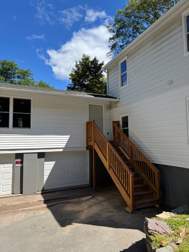 Entrance - 15 Starr Ave