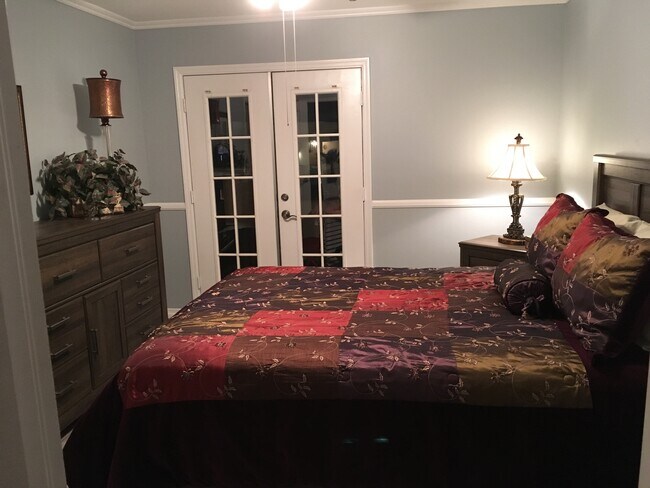 Bedroom - 3210 Sweetwater Ave