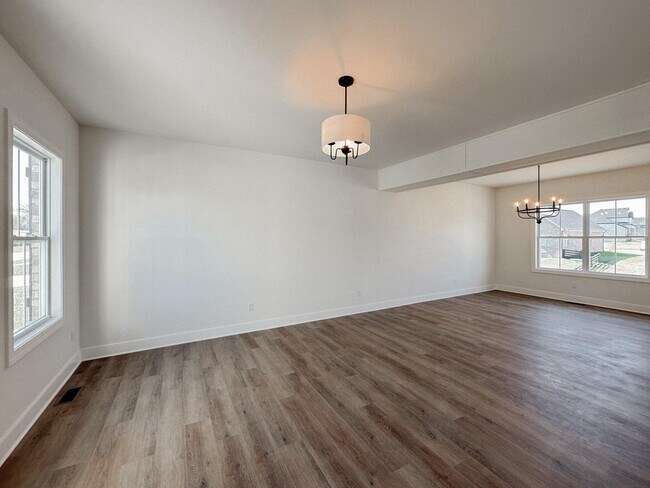 Building Photo - 2039 Shun Pike