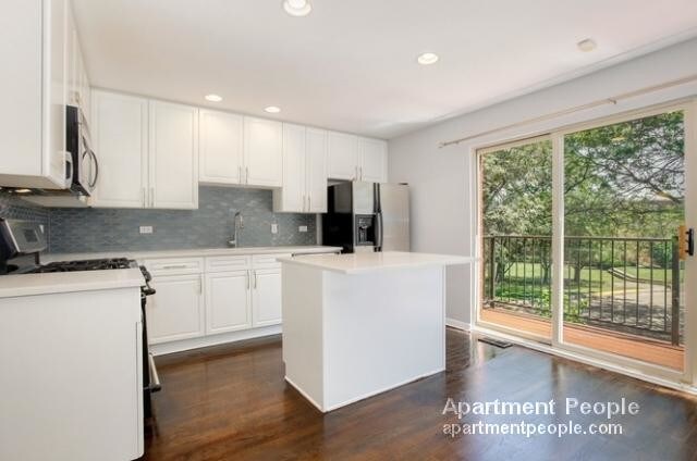 Foto del edificio - 1487 N Clybourn Ave