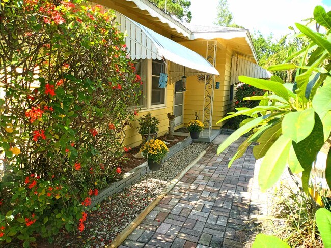 Building Photo - 232 S Shade Ave