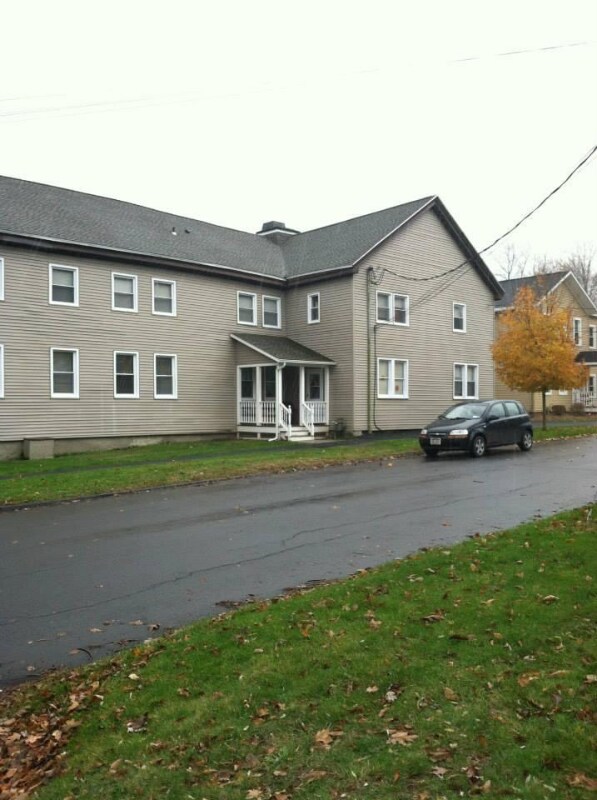 Primary Photo - 49 Tappan St