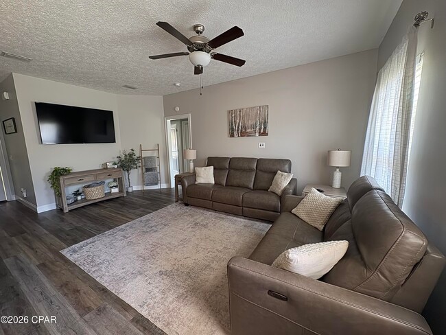 Foto del edificio - 801 W 17th St