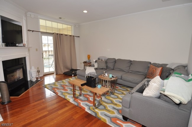 Building Photo - 216 Turlington Ct