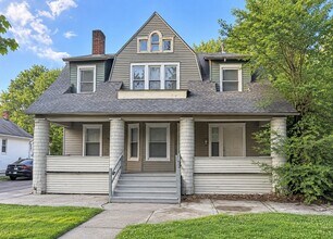 Building Photo - 337 Riverside Dr