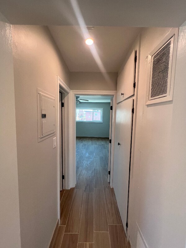 Foto del edificio - 7237 Variel Ave