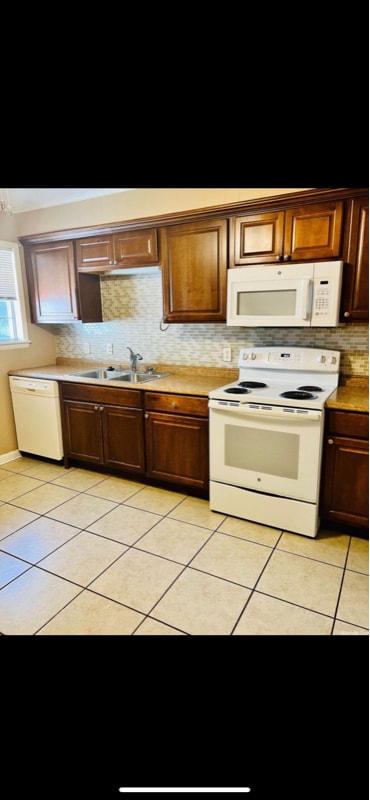 Building Photo - 2126 W 38th St