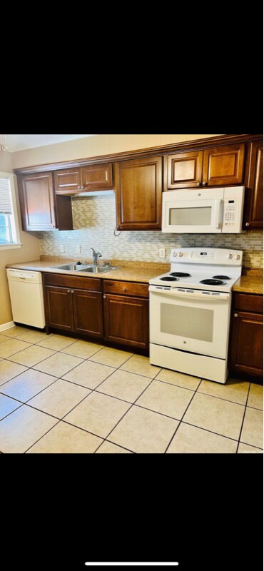 Foto del edificio - 2126 W 38th St