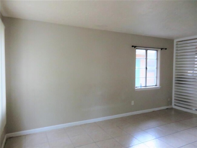 Building Photo - 7960 Boca Ciega Dr