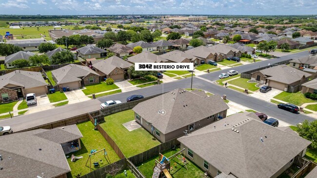 Building Photo - 3042 Besterio Dr