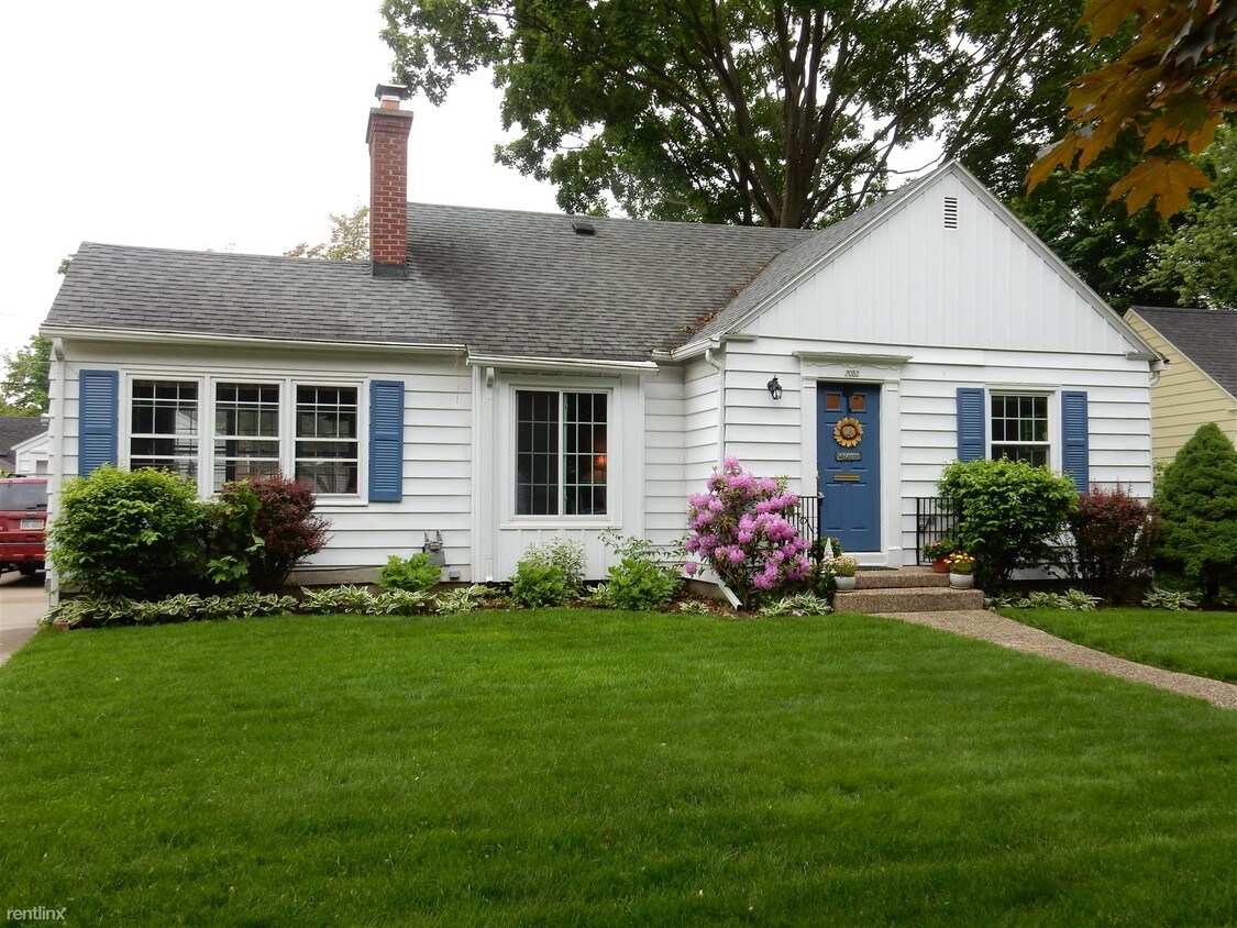 Primary Photo - 2052 Gorham Dr SE