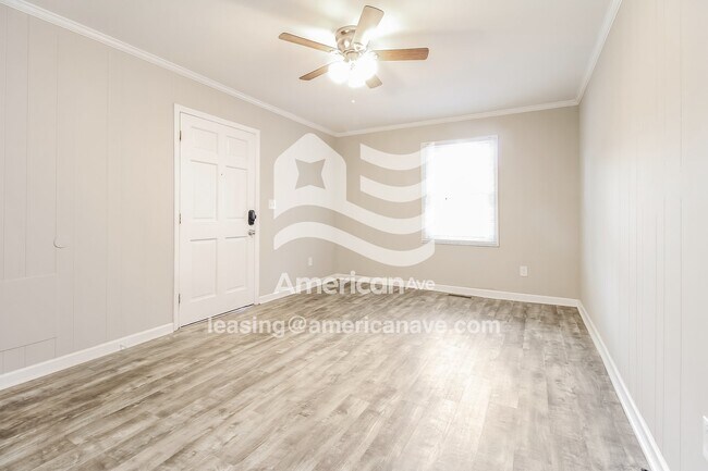 Foto del edificio - 706 Woodmont Cir