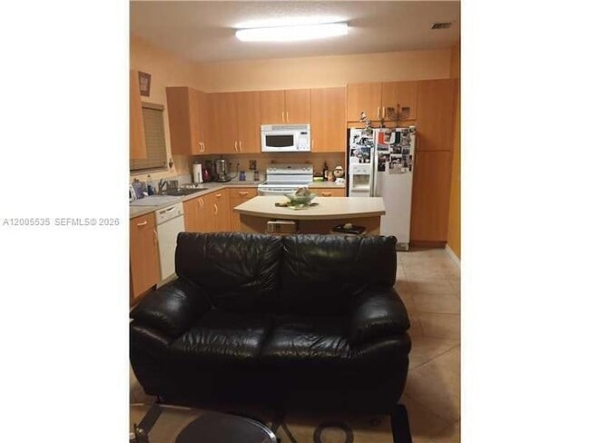 Foto del edificio - 10785 SW 232nd St