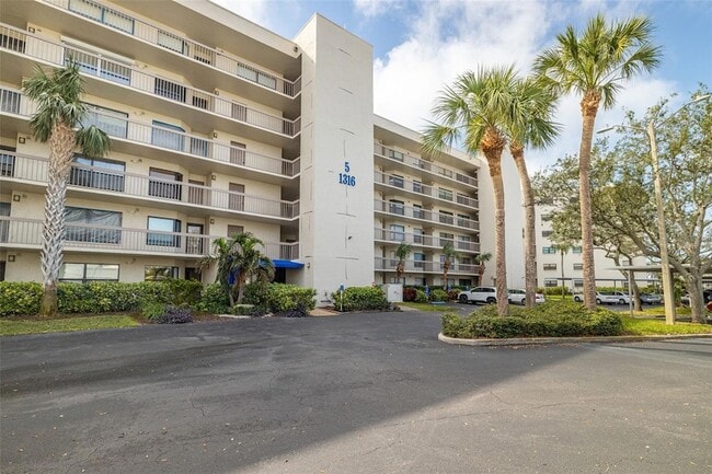 Photo - 1316 Pasadena Ave S Apartment