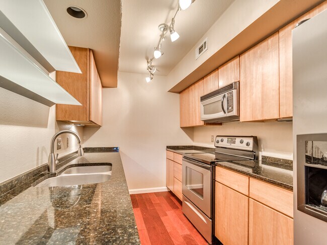 Foto del edificio - 600 NW 4th St