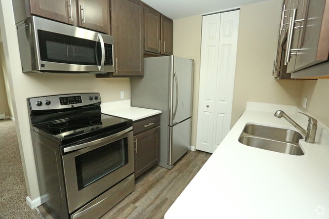 Interior Photo - Shoreview Apartments